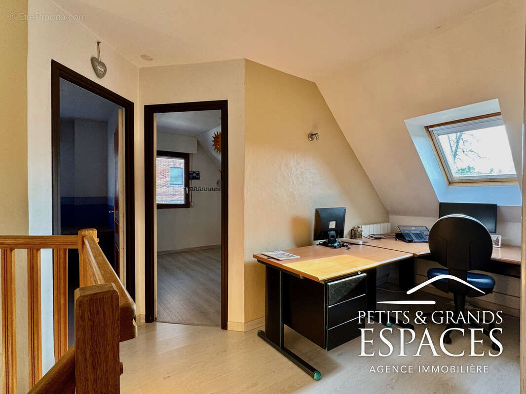 Maison à AULNOY-LEZ-VALENCIENNES