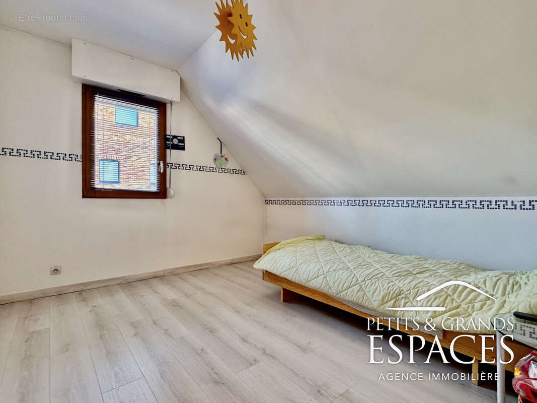 Maison à AULNOY-LEZ-VALENCIENNES