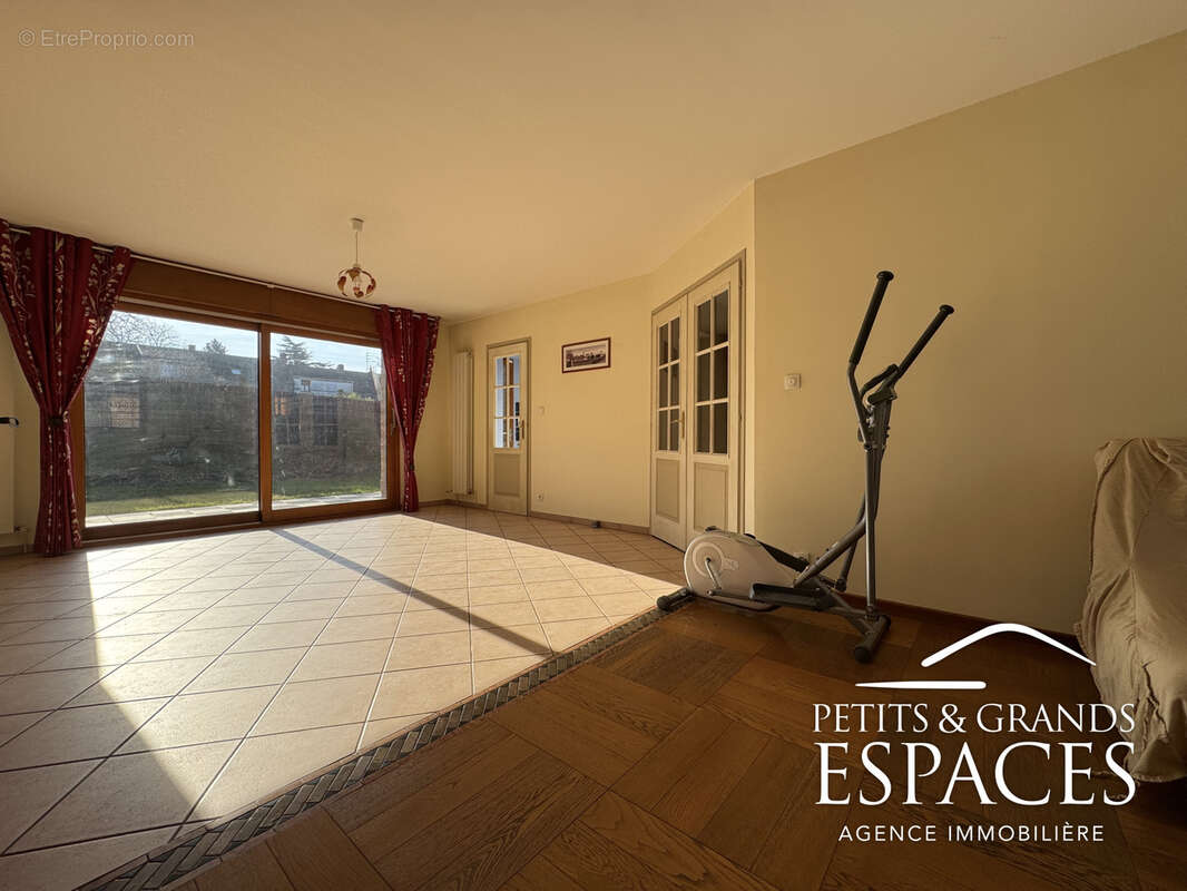 Maison à AULNOY-LEZ-VALENCIENNES