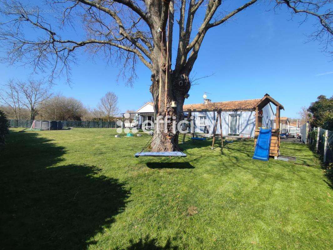 Maison à SAINT-PHILBERT-DE-GRAND-LIEU