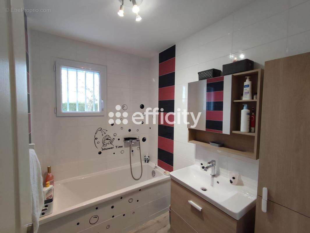 Maison à SAINT-PHILBERT-DE-GRAND-LIEU