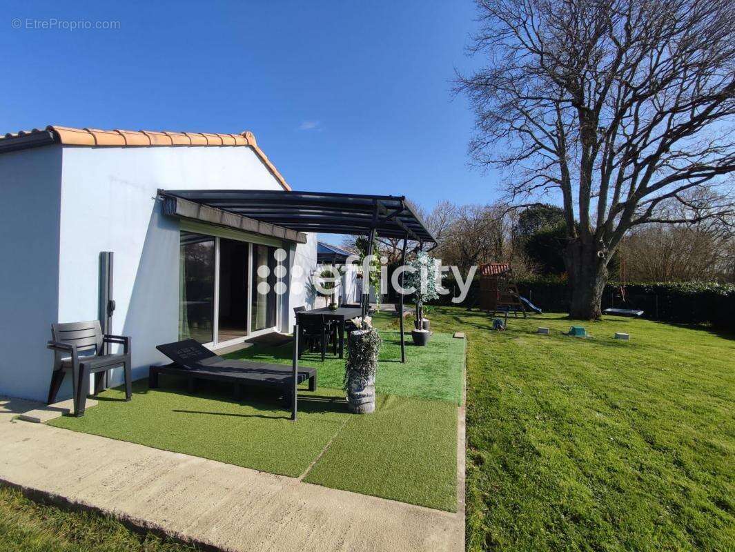 Maison à SAINT-PHILBERT-DE-GRAND-LIEU