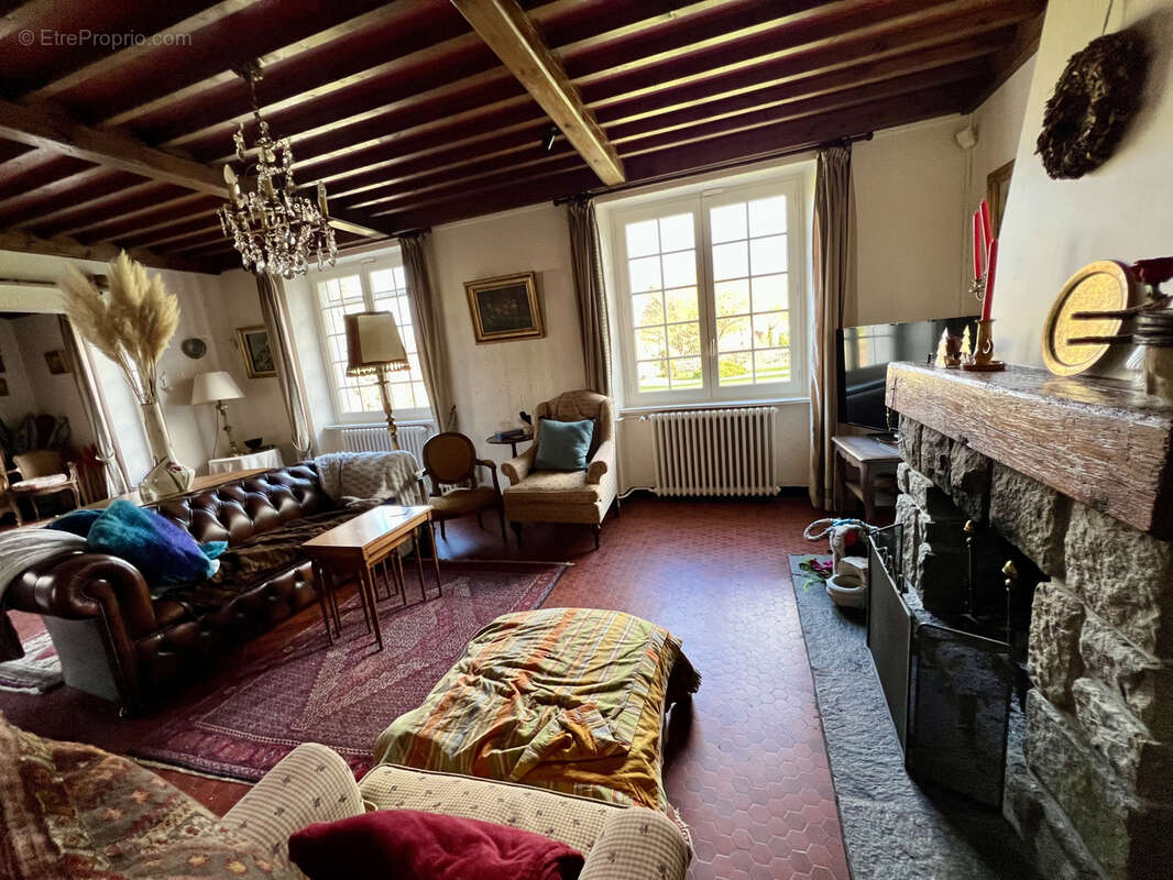 Maison à PAULHAGUET