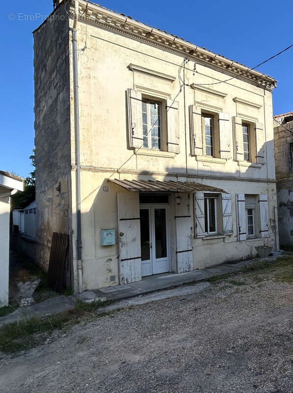 Maison à SAINT-DENIS-DE-PILE