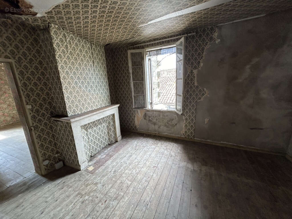 Maison à SAINT-DENIS-DE-PILE