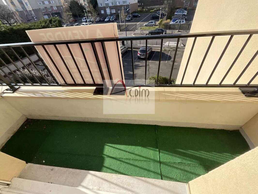 Appartement à DAMMARIE-LES-LYS