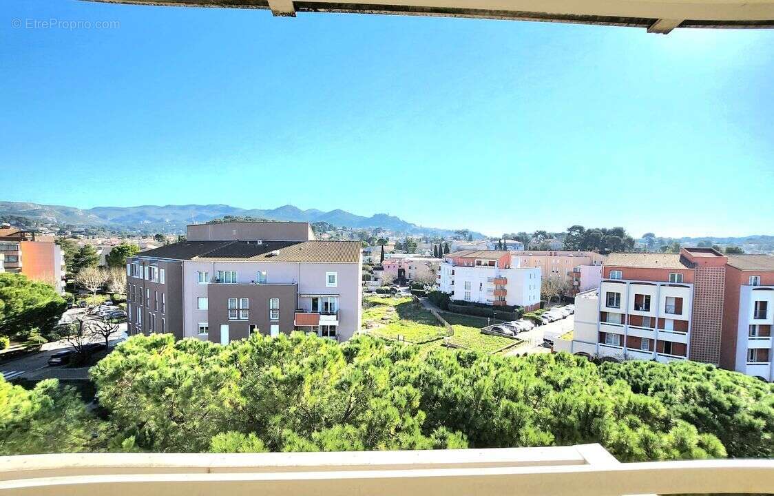 T5 DUPLEX /TERRASSE / COEUR DE PLAN DE CUQUES - Appartement à PLAN-DE-CUQUES