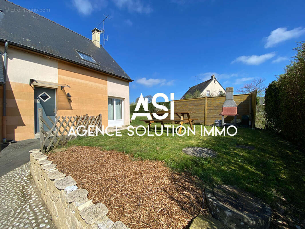 Maison à LASSAY-LES-CHATEAUX