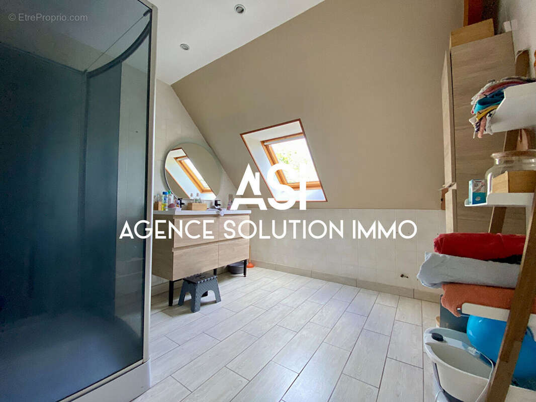 Maison à LASSAY-LES-CHATEAUX