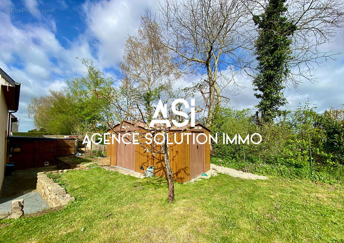 Maison à LASSAY-LES-CHATEAUX