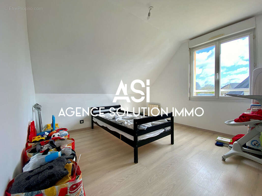 Maison à LASSAY-LES-CHATEAUX