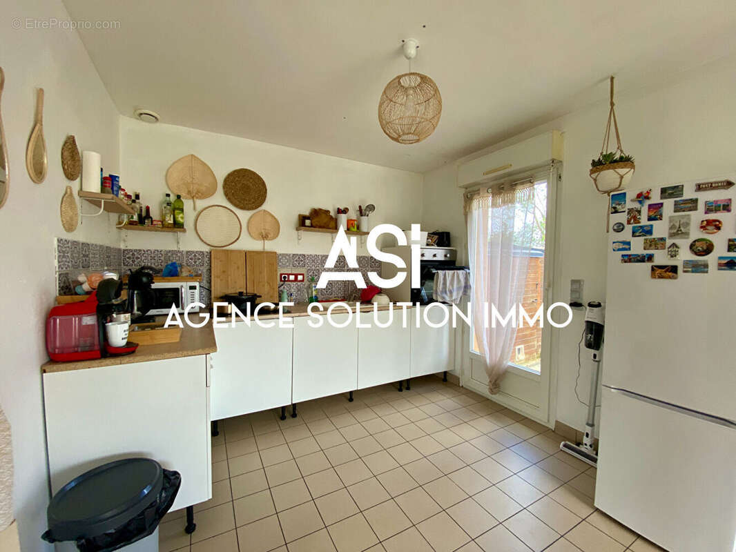 Maison à LASSAY-LES-CHATEAUX