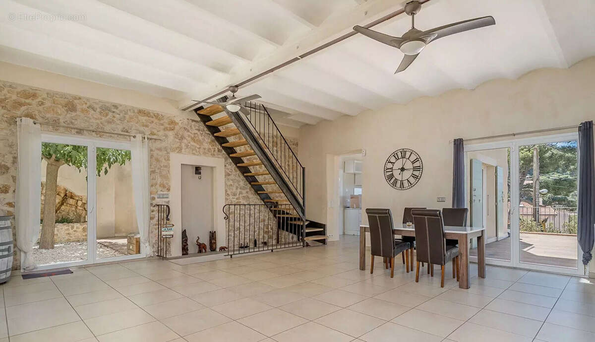 Maison à MARSEILLE-9E