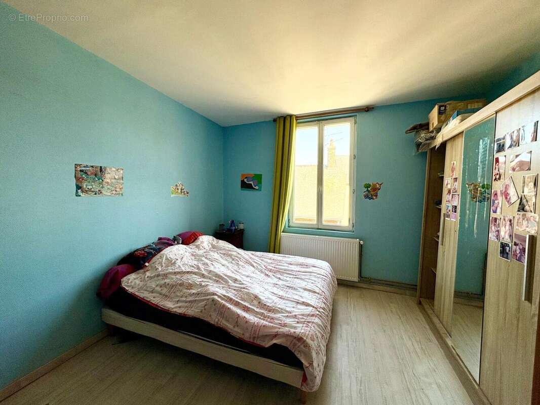 Photo 5 - Maison à MONTREUIL-LE-HENRI