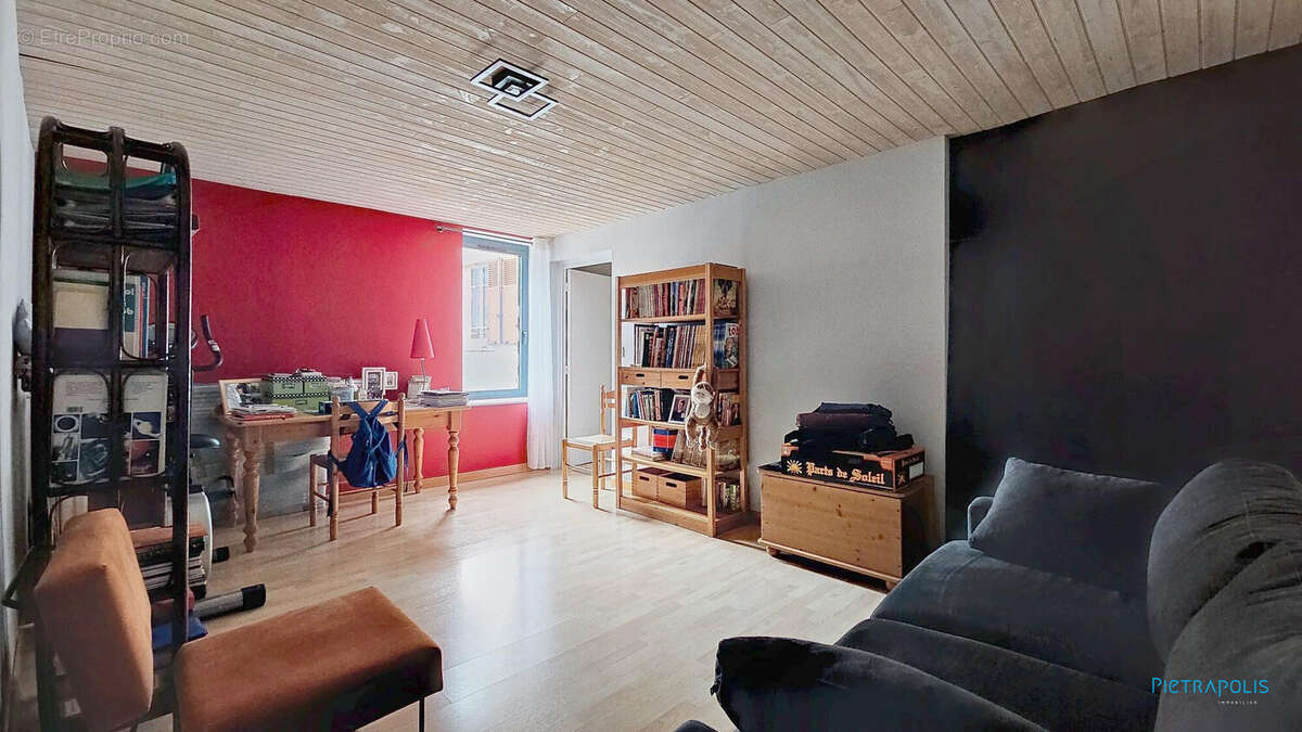 Appartement à SAINT-PRIM