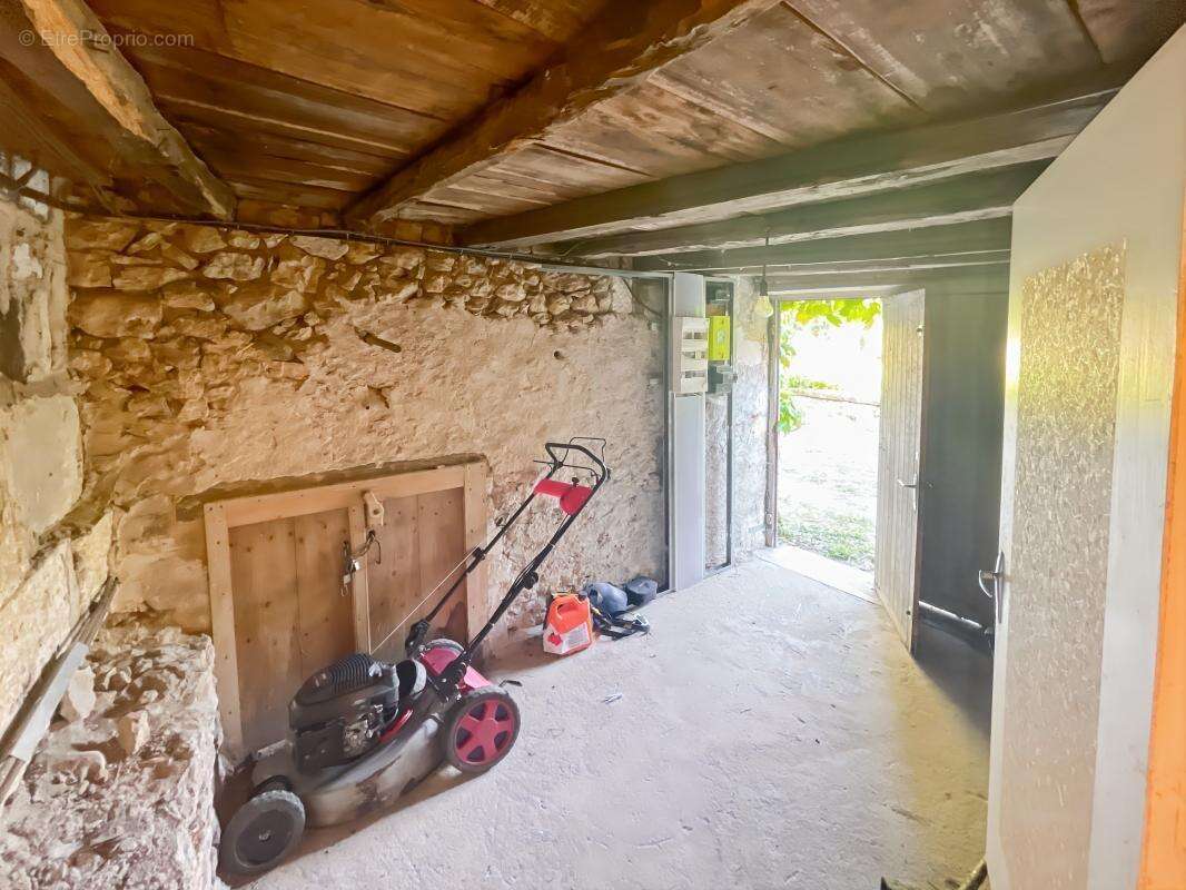 Maison à ANTONNE-ET-TRIGONANT