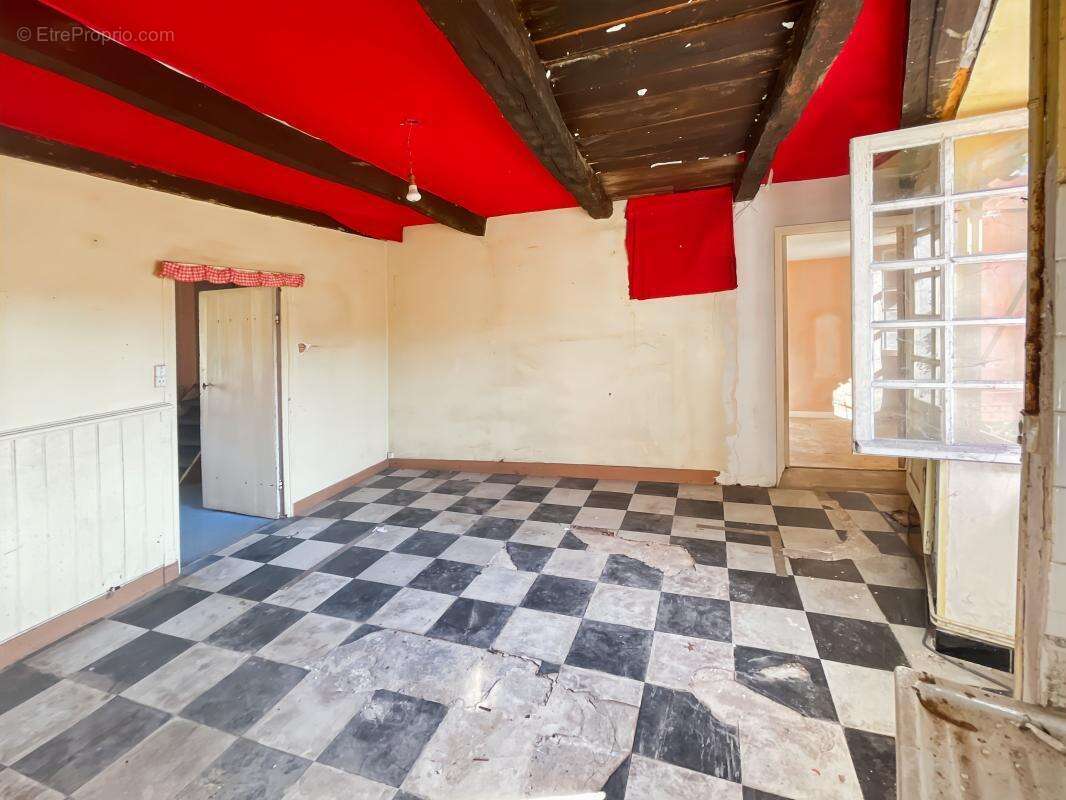 Maison à ANTONNE-ET-TRIGONANT