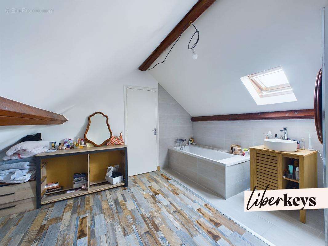 Maison à CHILLY-MAZARIN