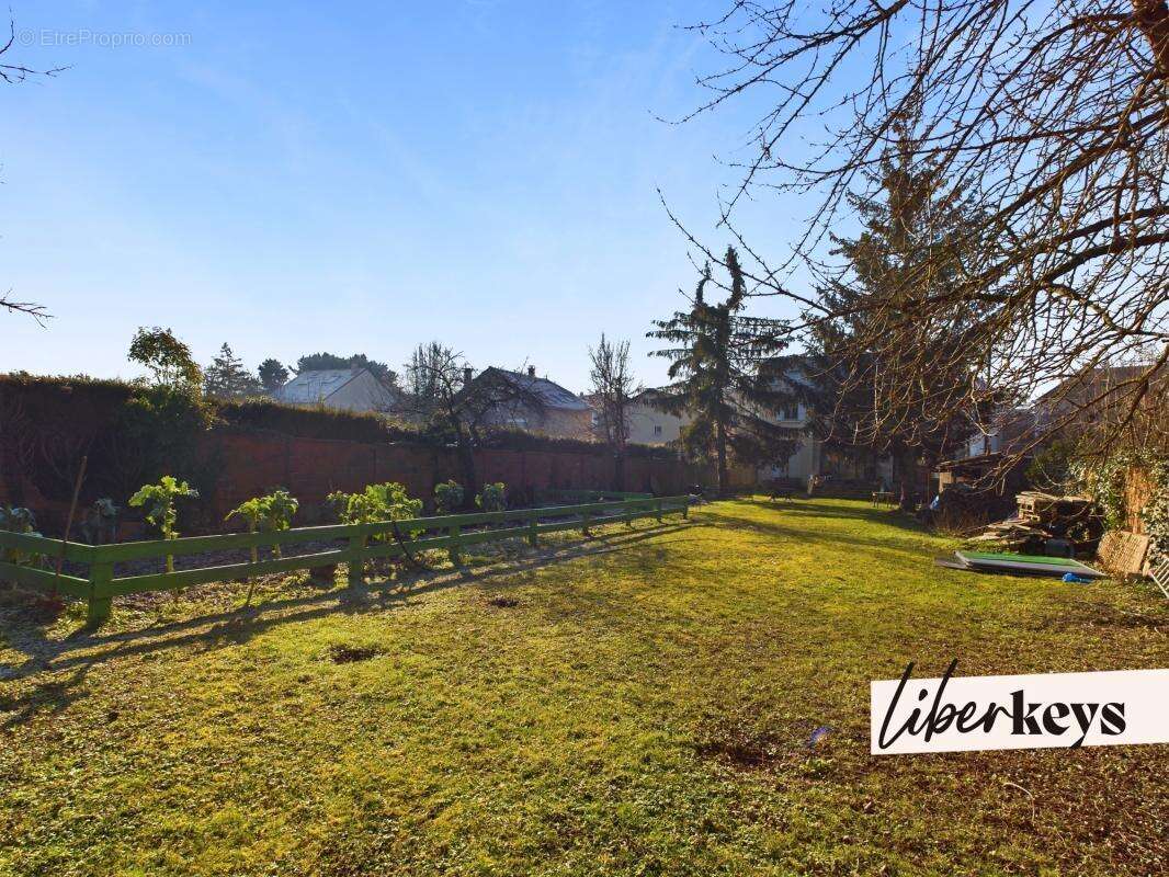 Maison à CHILLY-MAZARIN