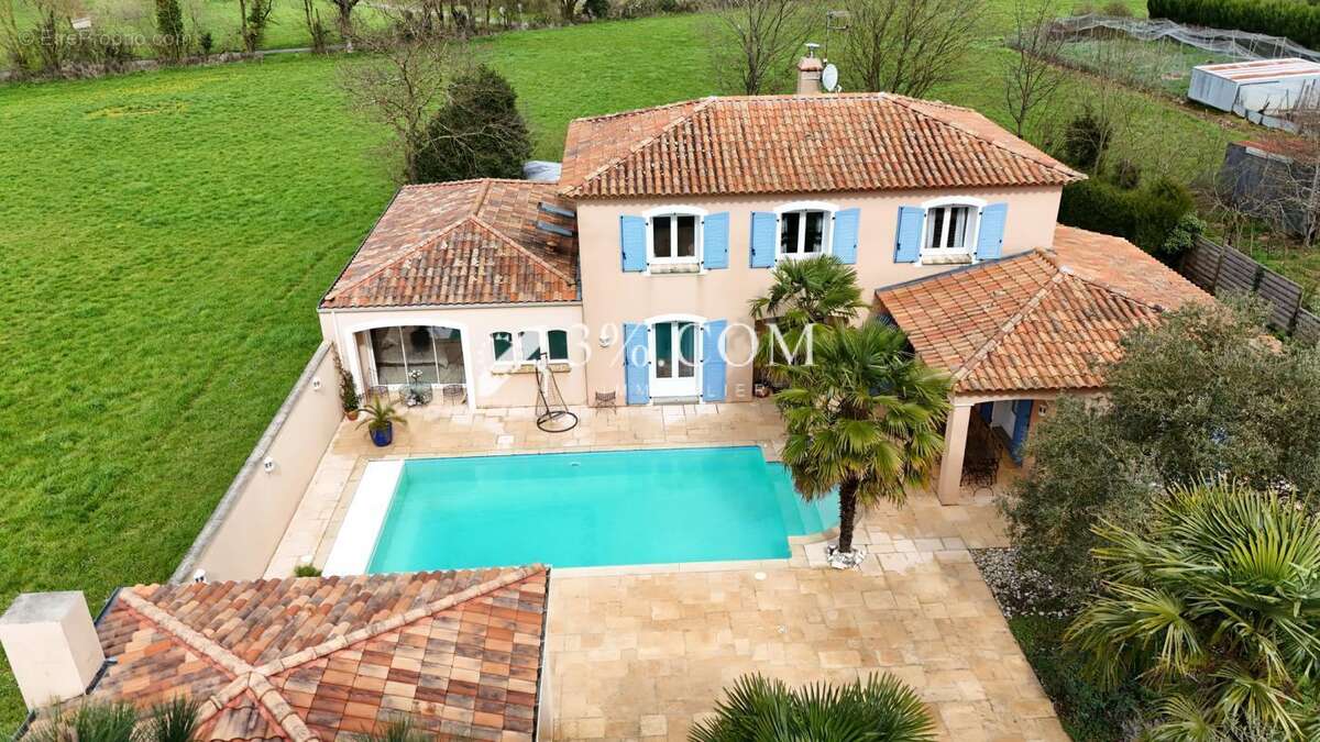 Maison à SAINT-PHILBERT-DE-GRAND-LIEU