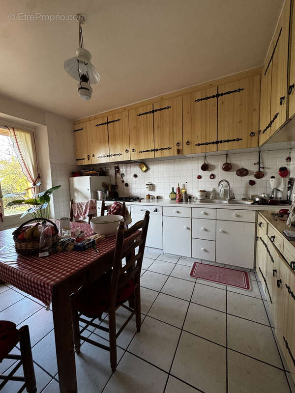 Maison à LUC-LA-PRIMAUBE