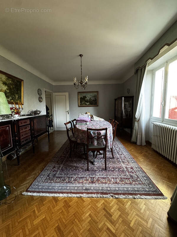 Maison à LUC-LA-PRIMAUBE