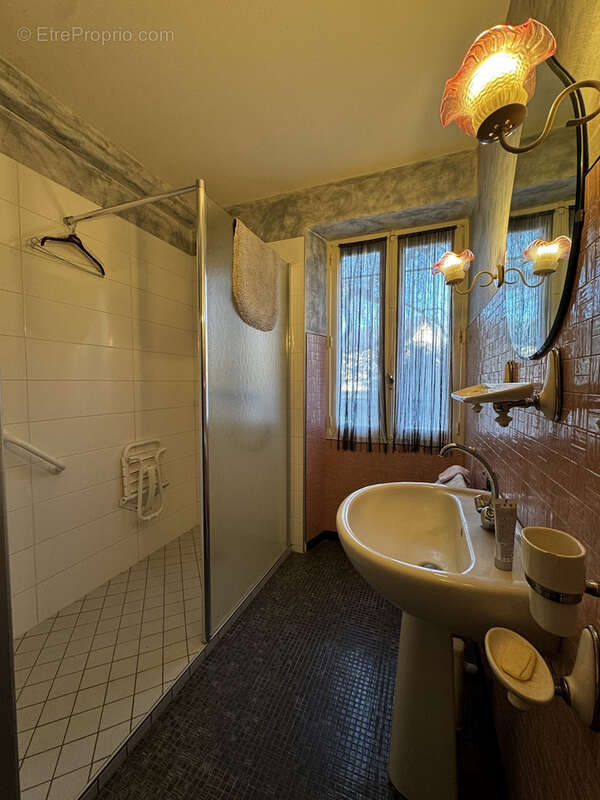 Maison à LUC-LA-PRIMAUBE