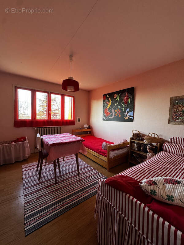 Maison à LUC-LA-PRIMAUBE