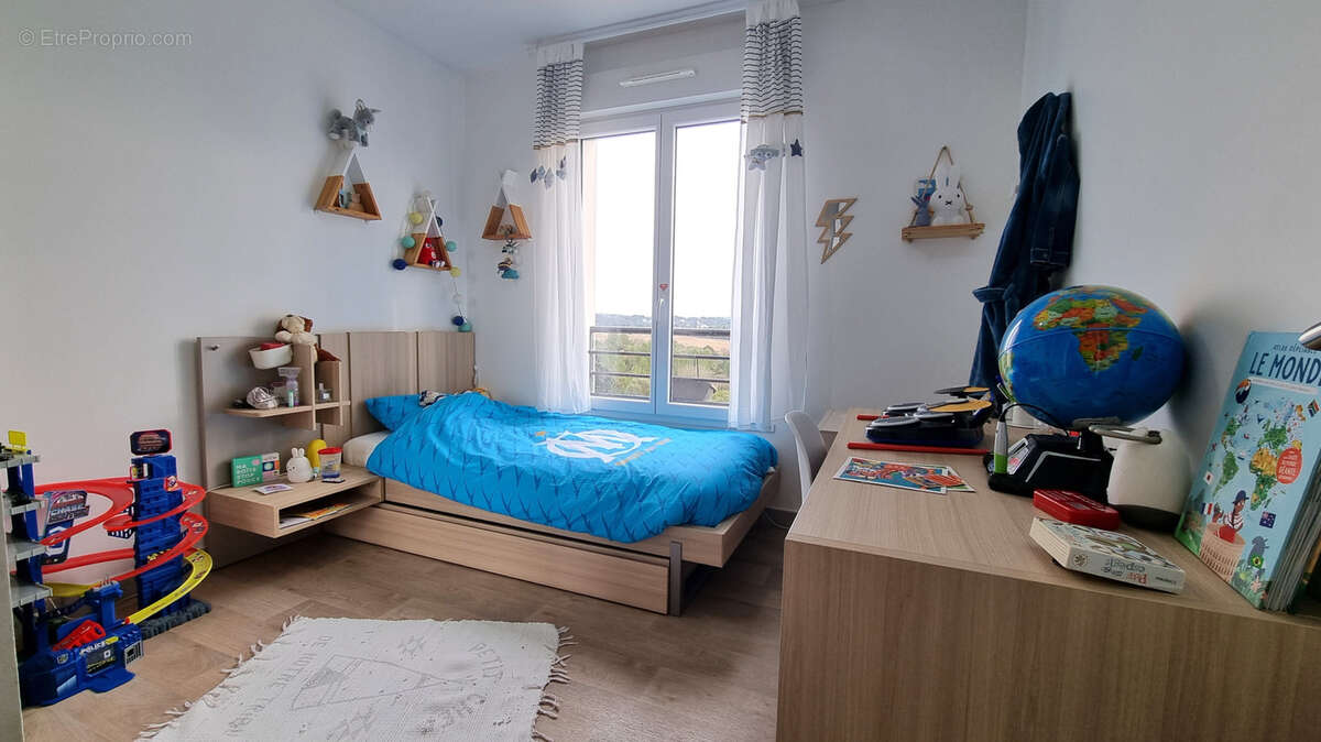 Maison à SAINT-CLEMENT-DE-RIVIERE