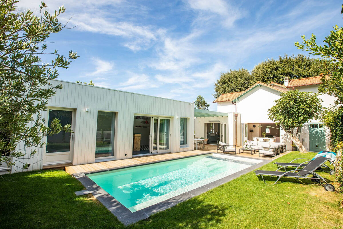 Maison à SAINT-PALAIS-SUR-MER