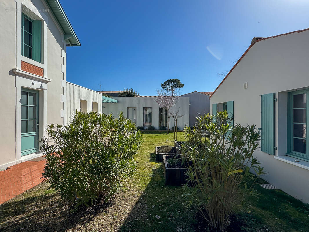 Maison à SAINT-PALAIS-SUR-MER