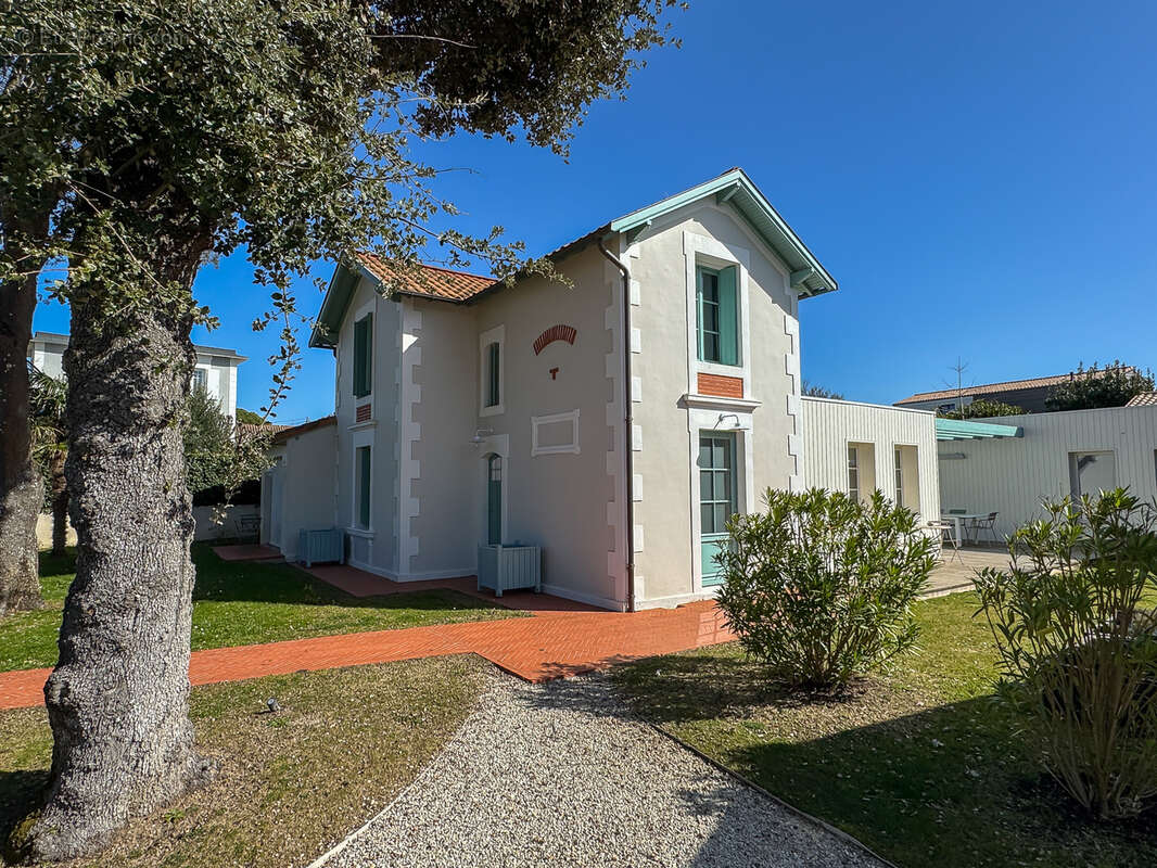 Maison à SAINT-PALAIS-SUR-MER