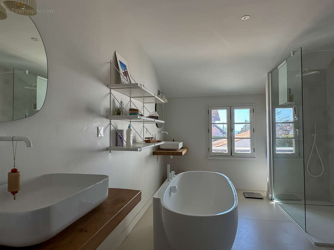 Maison à SAINT-PALAIS-SUR-MER