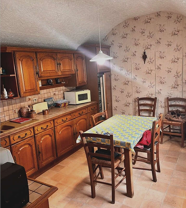 Maison à SARGE-LES-LE-MANS