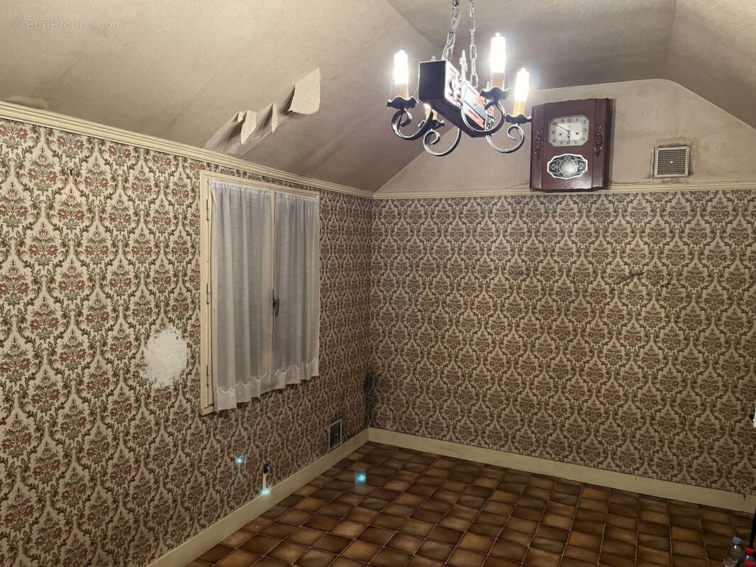 Maison à SARGE-LES-LE-MANS