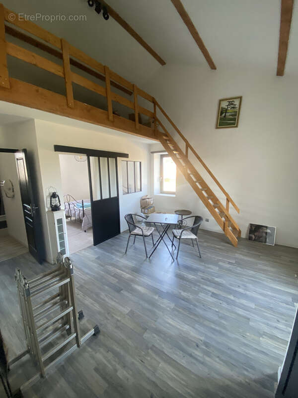 Maison à SAINT-PAUL-LE-JEUNE