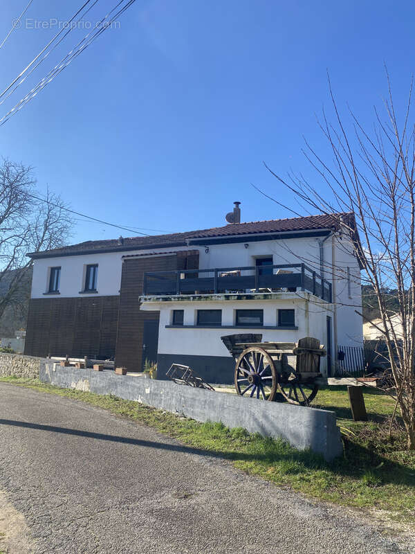 Maison à SAINT-PAUL-LE-JEUNE