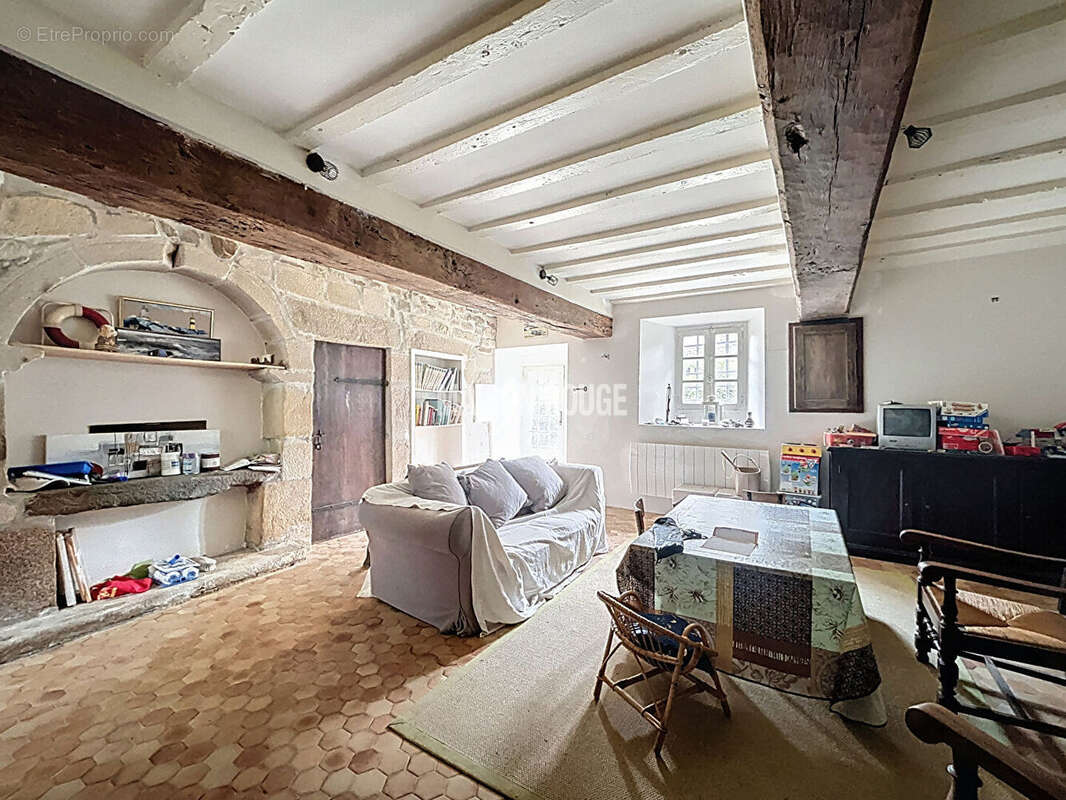 Maison à PLOUER-SUR-RANCE