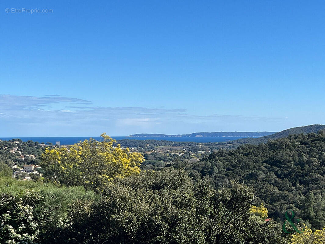 Maison à BORMES-LES-MIMOSAS
