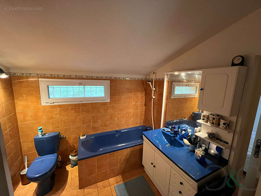 Maison à BORMES-LES-MIMOSAS