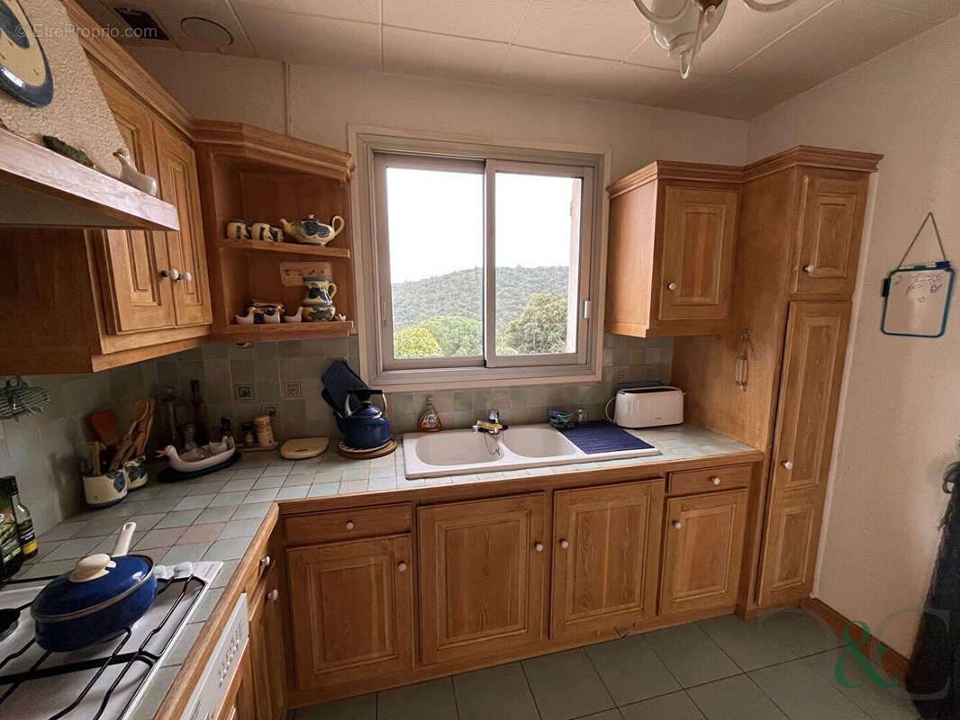 Maison à BORMES-LES-MIMOSAS