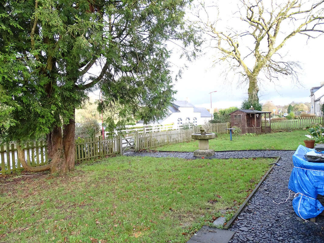 Maison à CARHAIX-PLOUGUER