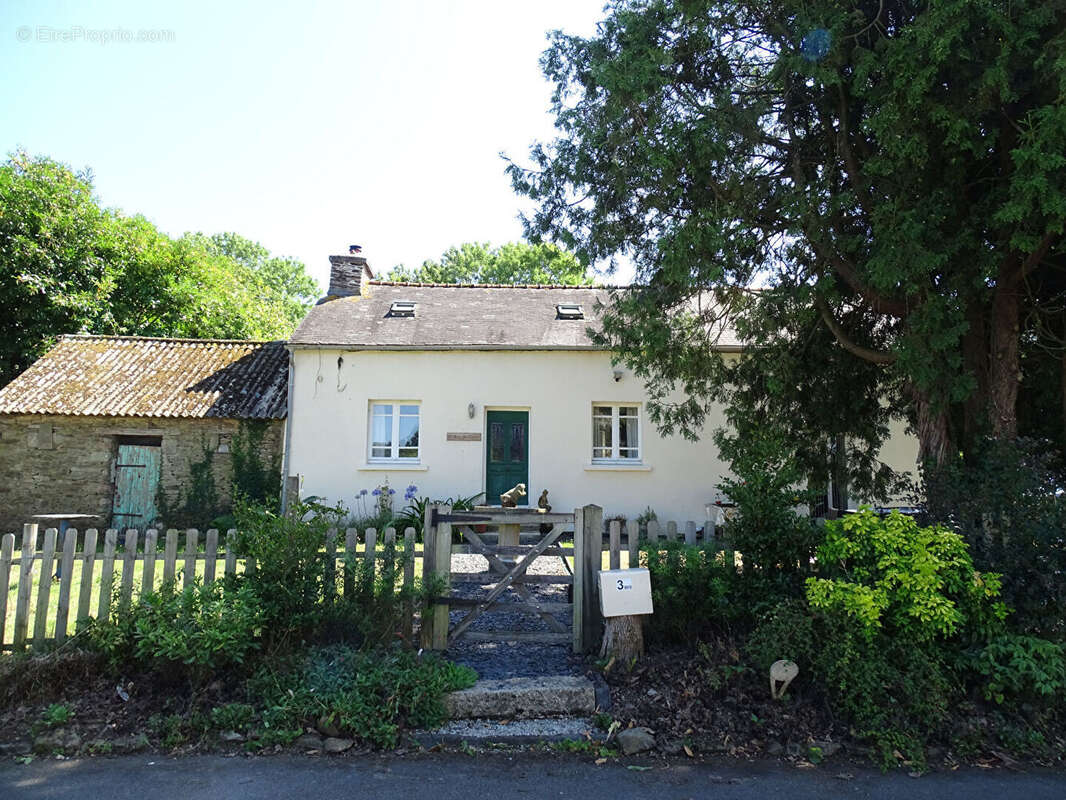 Maison à CARHAIX-PLOUGUER