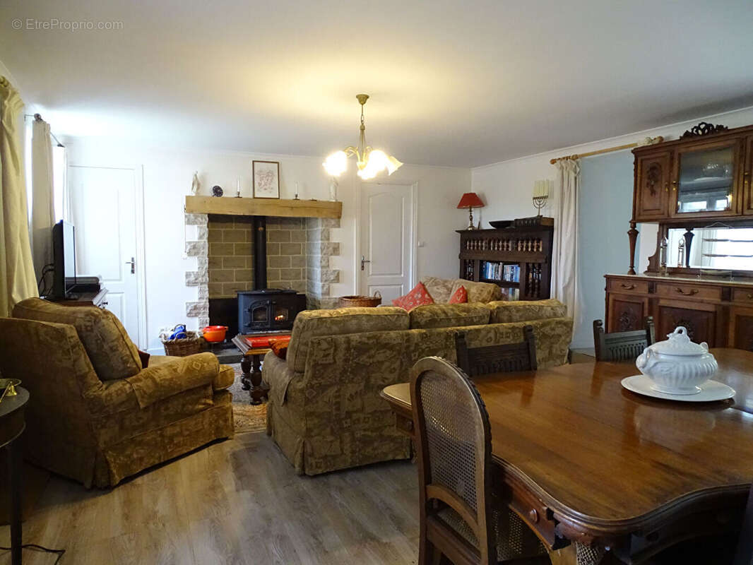 Maison à CARHAIX-PLOUGUER