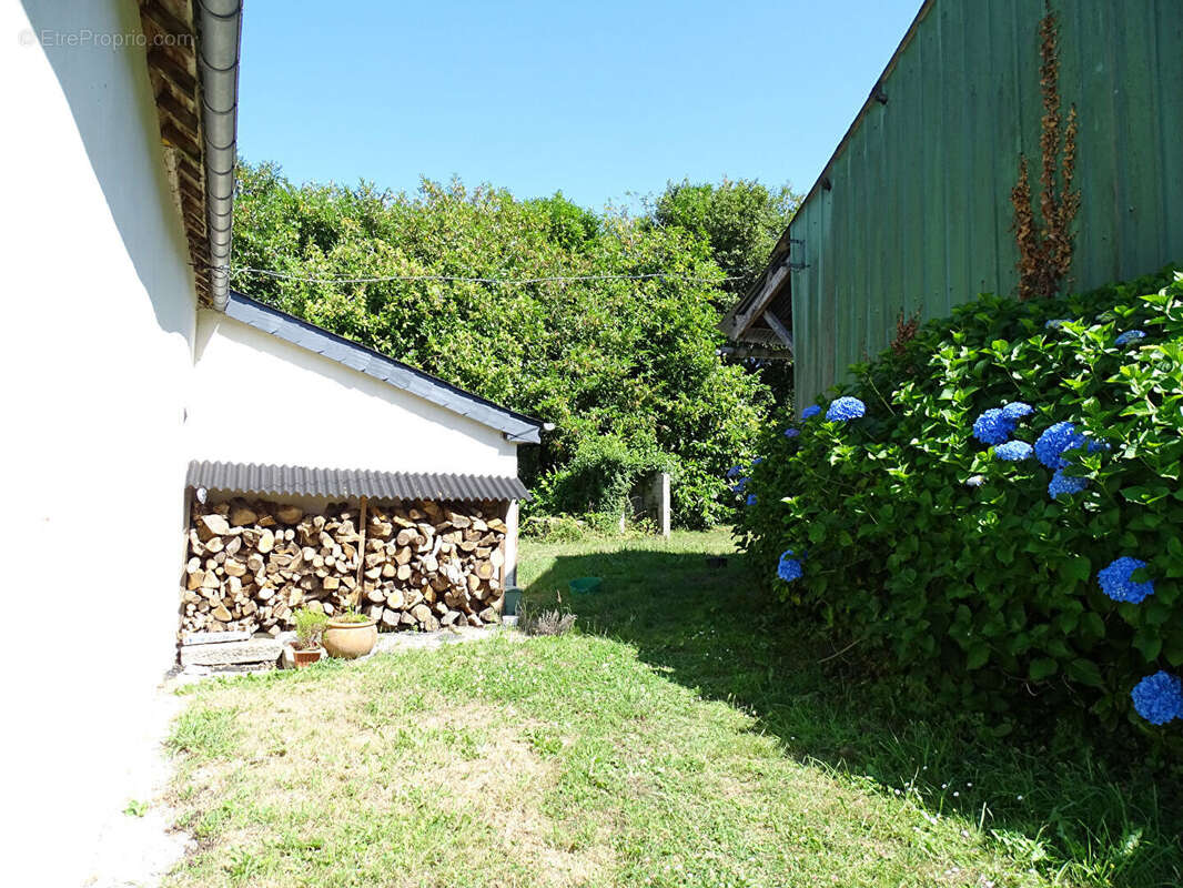 Maison à CARHAIX-PLOUGUER