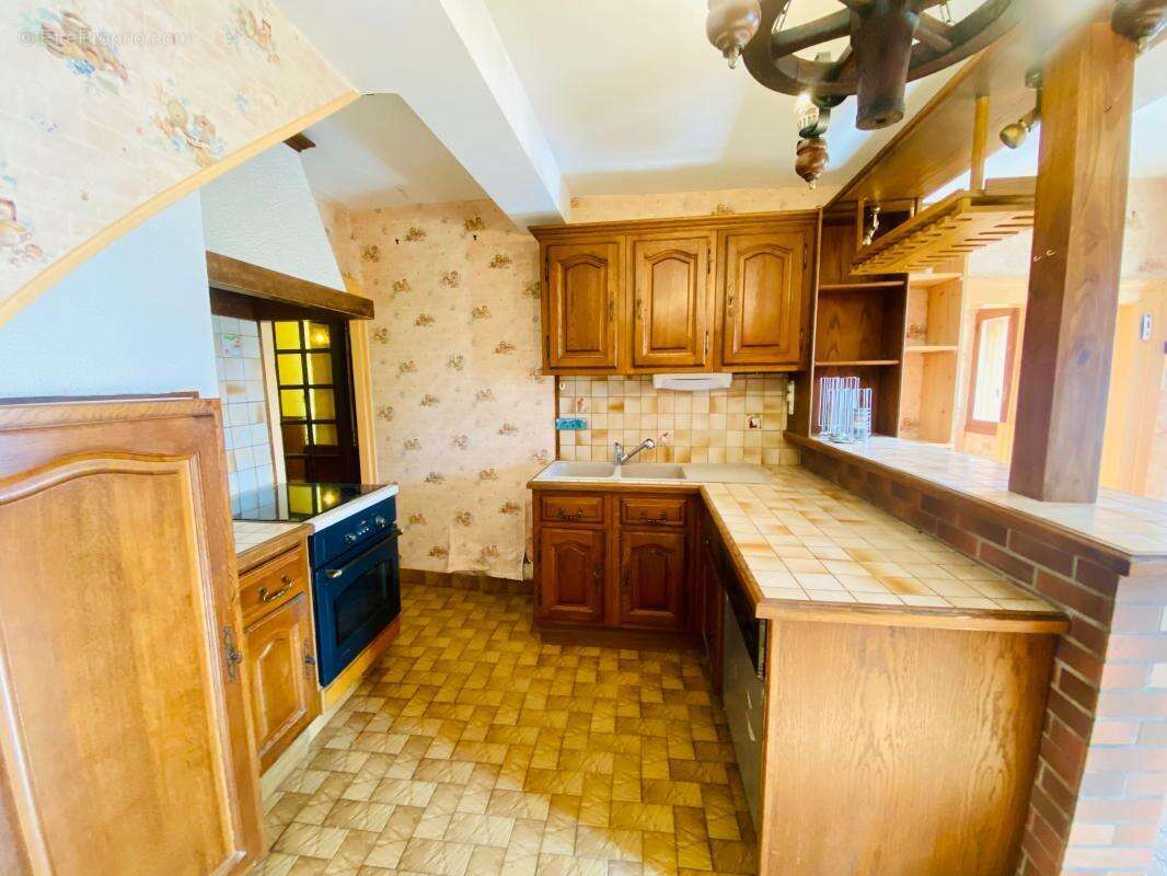 Maison à FAVERGES-DE-LA-TOUR