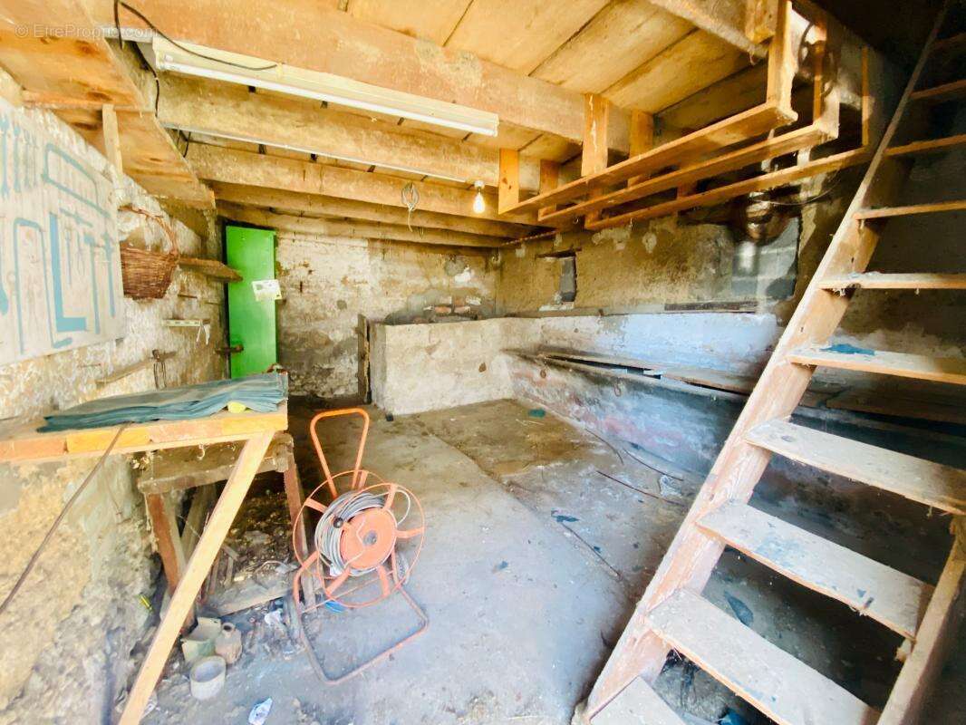 Maison à FAVERGES-DE-LA-TOUR