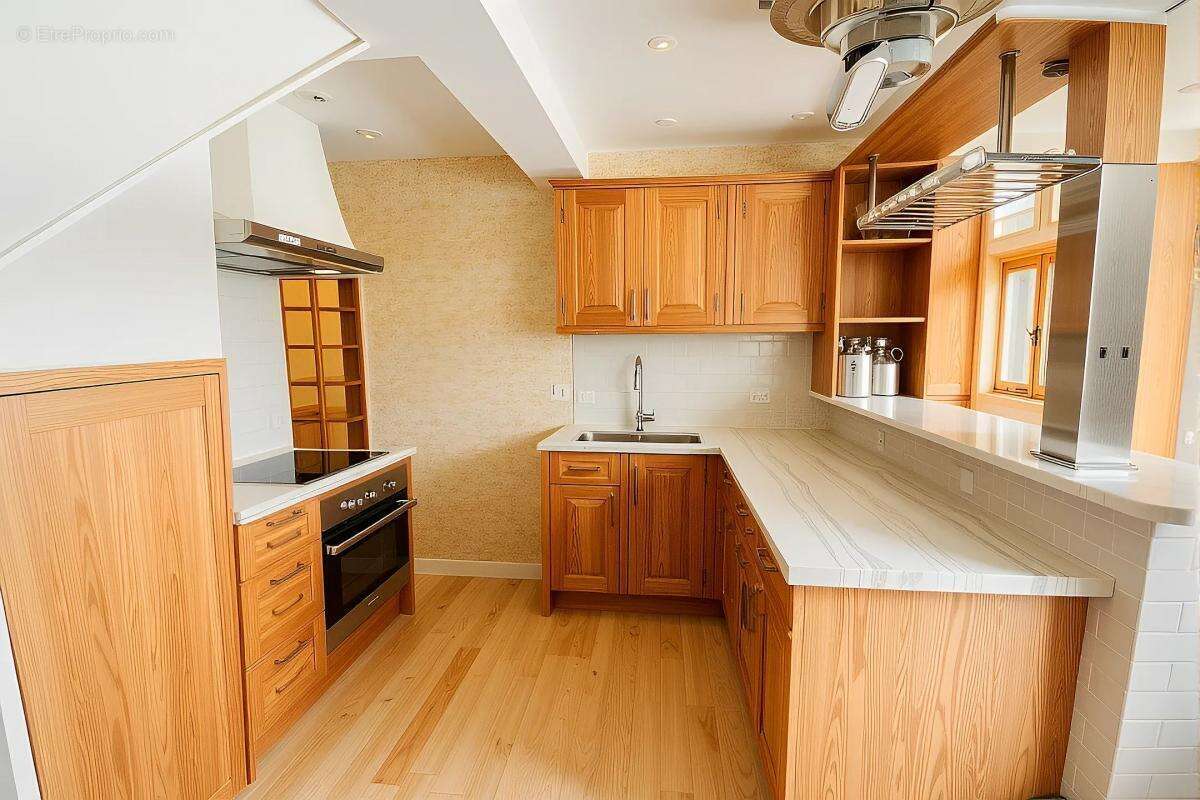 Maison à FAVERGES-DE-LA-TOUR