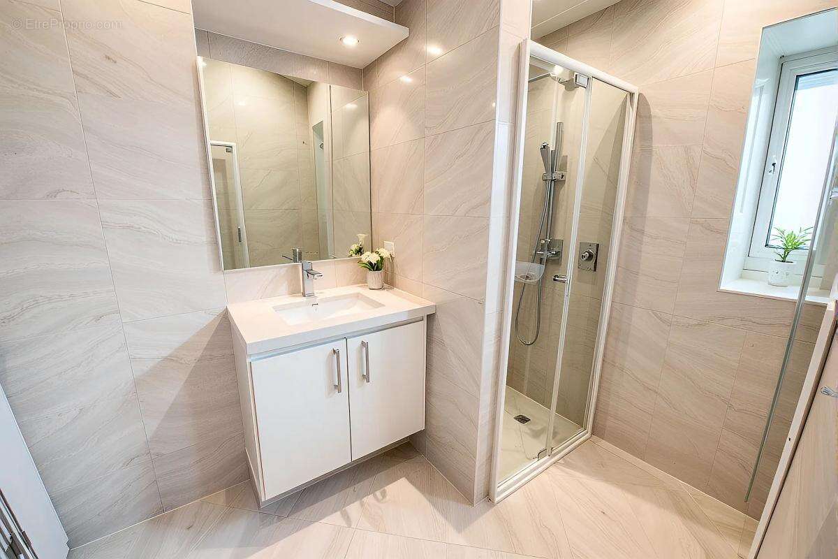 Maison à FAVERGES-DE-LA-TOUR