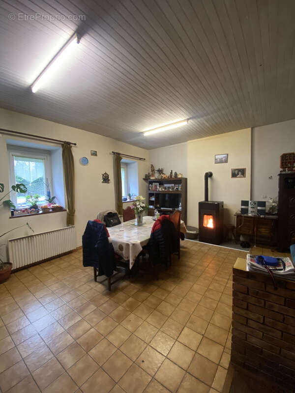 Maison à POMMERIT-JAUDY